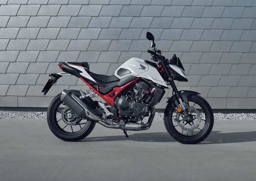Honda Hornet 750: A Perfect Blend of Muscle, Tech & Handling